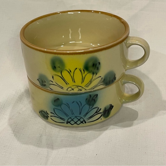 two 1970's Vintage Sunflower Soup Mug Chili Bowls Stoneware - Picture 2 of 12